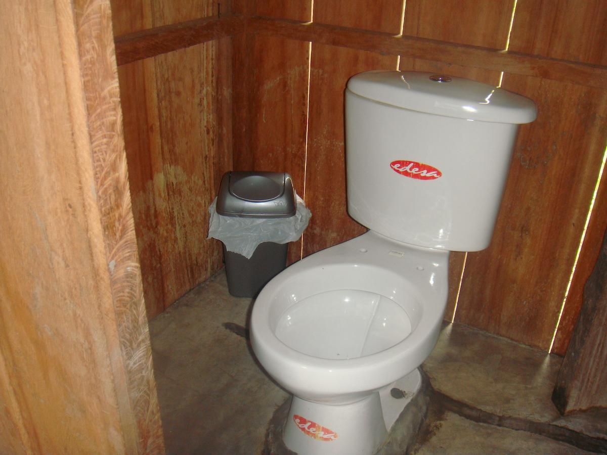 Tuqui Tuqui Amazon Hotell Yucuruche Rum bild